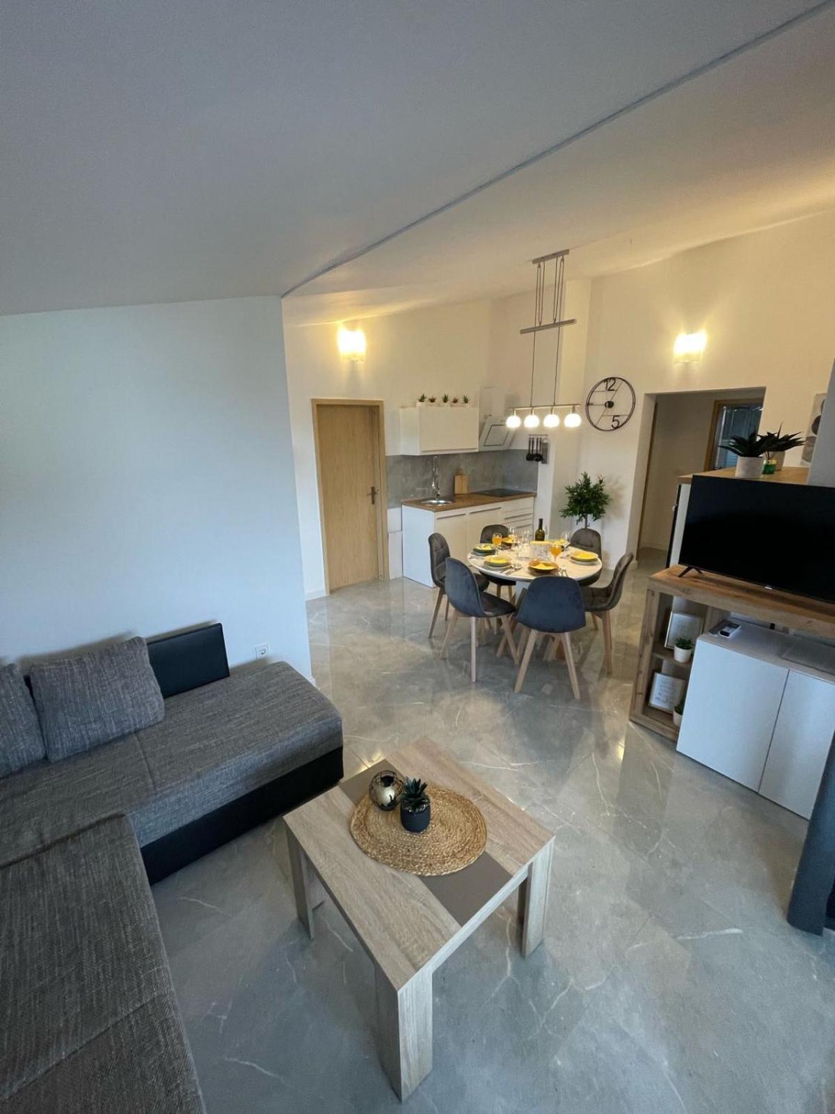 Mia Apartment Bibinje